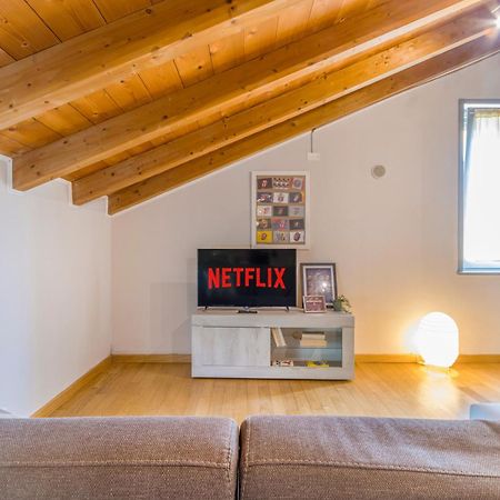 Stazione 200M - Wifi - Aria Condizionata - Smart Tv Lägenhet Parma Exteriör bild