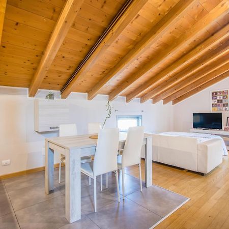 Stazione 200M - Wifi - Aria Condizionata - Smart Tv Lägenhet Parma Exteriör bild